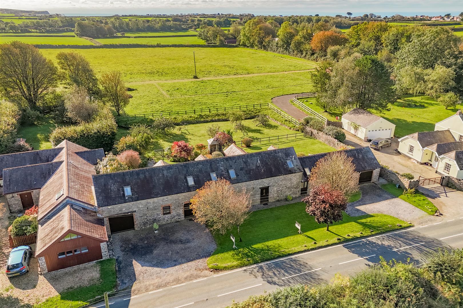 1 Little Highway Mews, Pennard Road, Pennard, Swansea, SA3 2AD